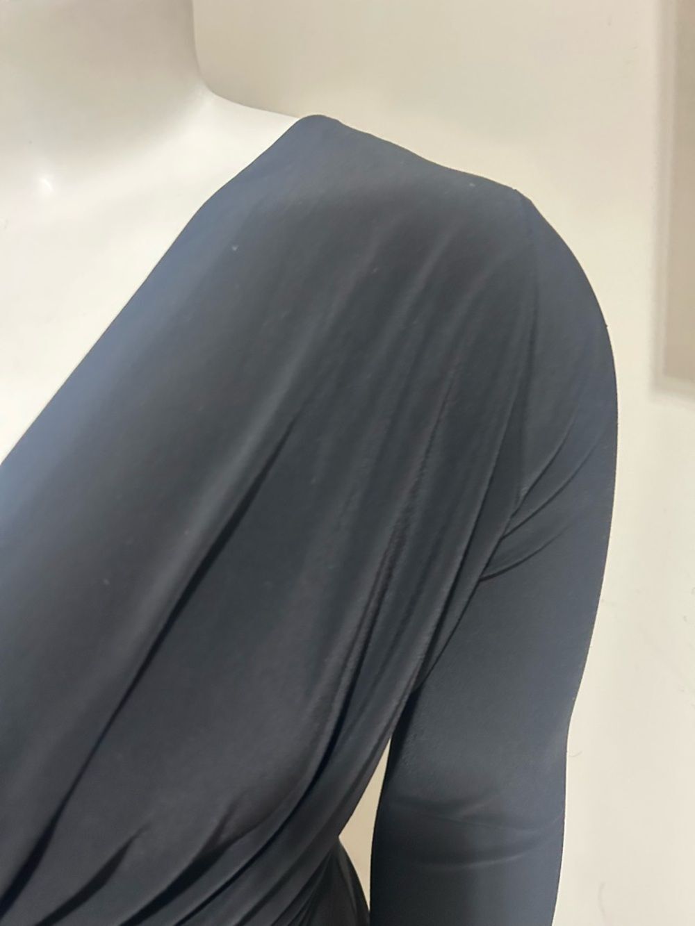 Norma Kamali Black Long Sleeve Top Size XL Classic Minimalist Style Elegant Chic - Picture 7 of 8